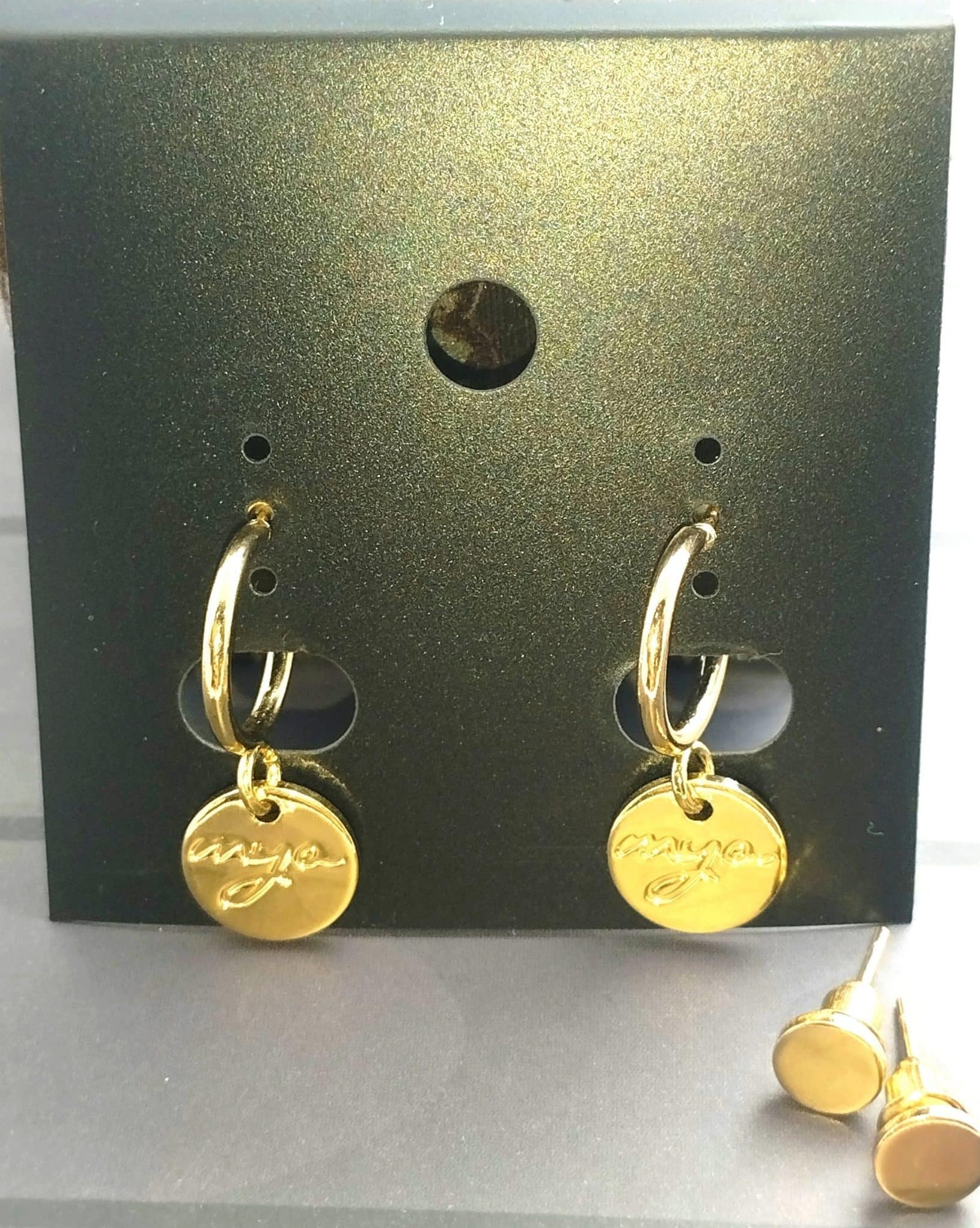 1000113316-scaled-1.jpg Cute metal eng letter hoops - Golden - Image 1