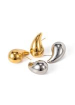 BOTTEGA STYLE Gold Water Drop Studs - Image 4