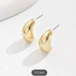 BOTTEGA STYLE Gold Water Drop Studs
